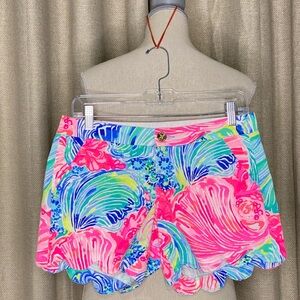 Lilly Pulitzer Buttercup stretch shorts Multi Beach Please Sz 2 - EUC